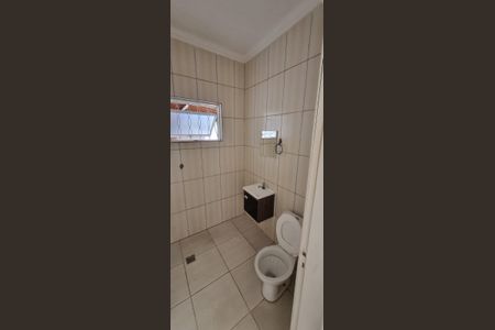 Casa para alugar com 142m², 2 quartos e 2 vagasBanheiro 