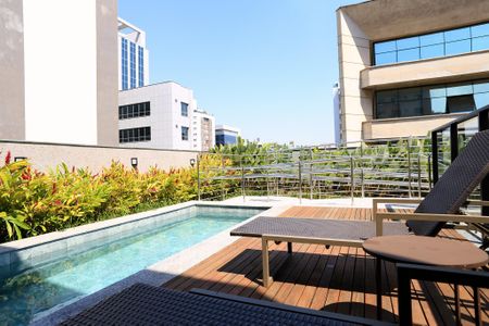 Studio à venda com 57m², 1 quarto e 1 vagaÁrea comum - Piscina