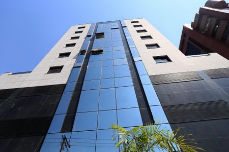 Apartamento à venda com 54m², 1 quarto e 1 vagaFachada