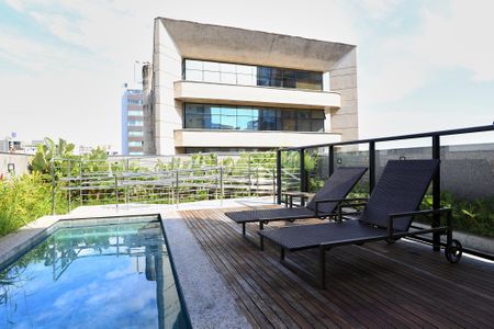 Apartamento à venda com 85m², 1 quarto e 2 vagasÁrea comum - Piscina