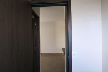 Apartamento à venda com 85m², 1 quarto e 2 vagasBanheiro