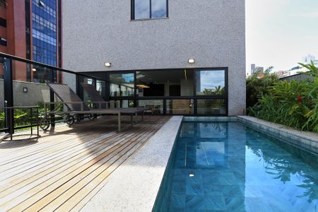 Apartamento à venda com 85m², 1 quarto e 2 vagasÁrea comum - Piscina