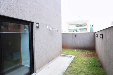 Apartamento à venda com 85m², 1 quarto e 2 vagasÁrea externa