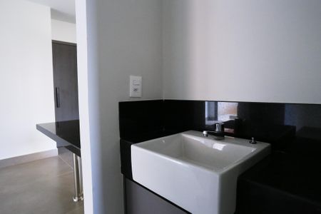 Apartamento à venda com 85m², 1 quarto e 2 vagasBanheiro