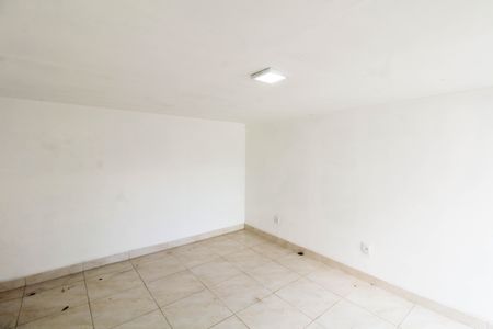 Casa para alugar com 63m², 2 quartos e 1 vagaÁrea de Serviço