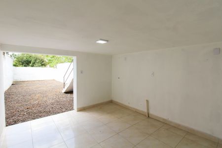 Casa para alugar com 63m², 2 quartos e 1 vagaÁrea de Serviço