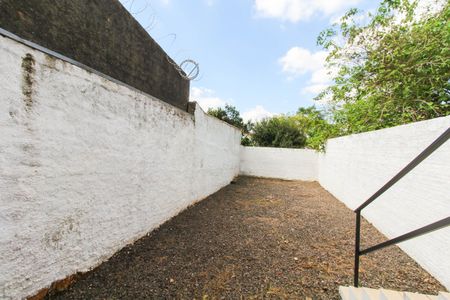 Casa para alugar com 63m², 2 quartos e 1 vagaÁrea externa