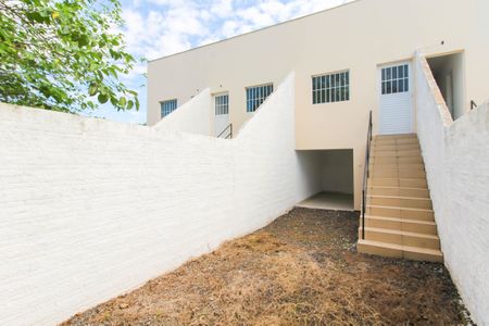 Casa para alugar com 62m², 2 quartos e 1 vagaÁrea externa