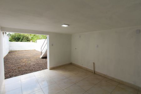 Casa para alugar com 63m², 2 quartos e 1 vagaÁrea de Serviço