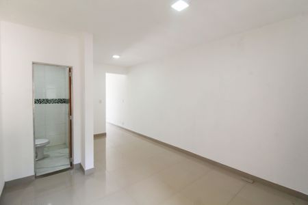 Casa para alugar com 63m², 2 quartos e 1 vagaSala/Cozinha
