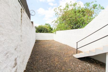 Casa para alugar com 63m², 2 quartos e 1 vagaÁrea externa