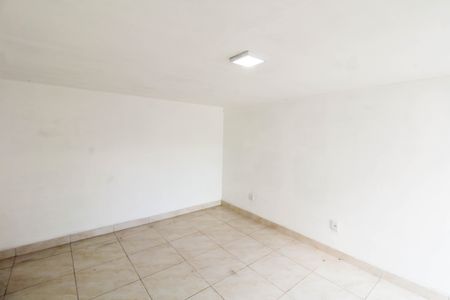 Casa para alugar com 63m², 2 quartos e 1 vagaÁrea de Serviço