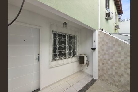 Casa para alugar com 60m², 2 quartos e 1 vaga