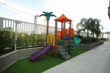 Apartamento à venda com 73m², 2 quartos e 2 vagasÁrea comum - Playground