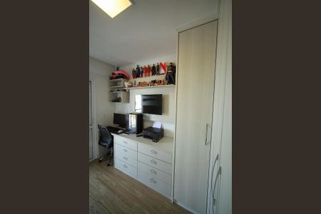 Apartamento à venda com 73m², 2 quartos e 2 vagasQuarto 2 