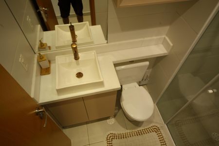 Apartamento à venda com 73m², 2 quartos e 2 vagasBanheiro Social 