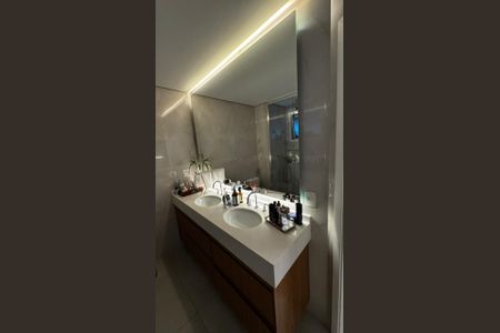 Apartamento à venda com 127m², 3 quartos e 2 vagasBanheiro