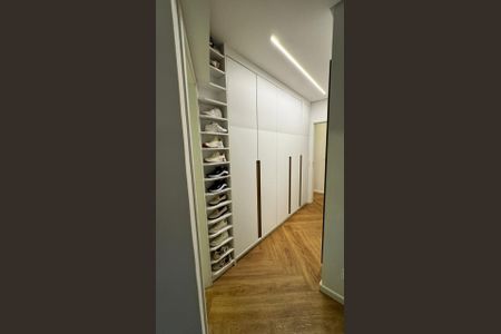 Apartamento à venda com 127m², 3 quartos e 2 vagasQuarto