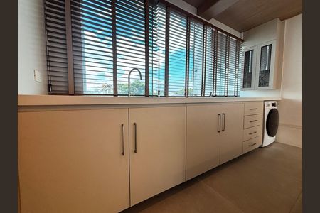 Apartamento para alugar com 134m², 1 quarto e 1 vaga
