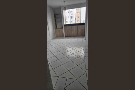 Sala de apartamento para alugar com 3 quartos, 84m² em Setor Central, Goiânia