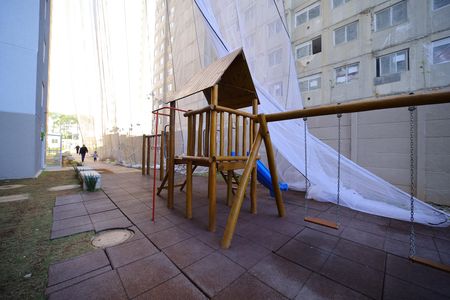 Apartamento à venda com 33m², 2 quartos e sem vagaÁrea comum - Playground