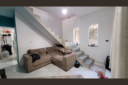 Sala de casa para alugar com 1 quarto, 65m² em Chacara Dona Escolastica, Itaquaquecetuba