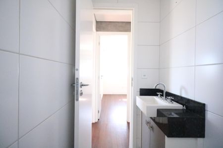 Apartamento à venda com 57m², 2 quartos e 2 vagas Apartamento à venda com 57m², 2 quartos e 2 vagasBanheiro
