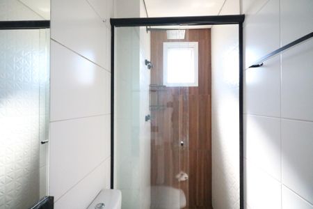 Apartamento à venda com 57m², 2 quartos e 2 vagas Apartamento à venda com 57m², 2 quartos e 2 vagasBanheiro da Suíte 1