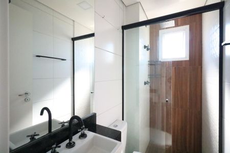 Apartamento à venda com 57m², 2 quartos e 2 vagas Apartamento à venda com 57m², 2 quartos e 2 vagasBanheiro da Suíte 1