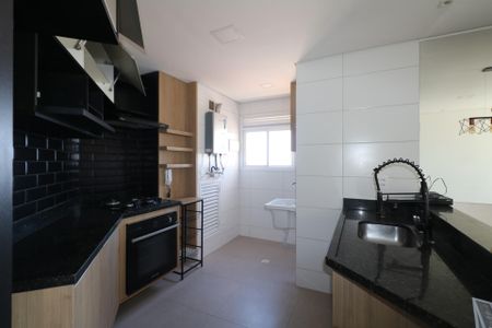 Apartamento à venda com 57m², 2 quartos e 2 vagas Apartamento à venda com 57m², 2 quartos e 2 vagasCozinha