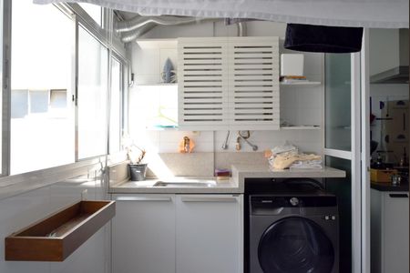 Apartamento para alugar com 116m², 2 quartos e 2 vagasÁrea de Serviço