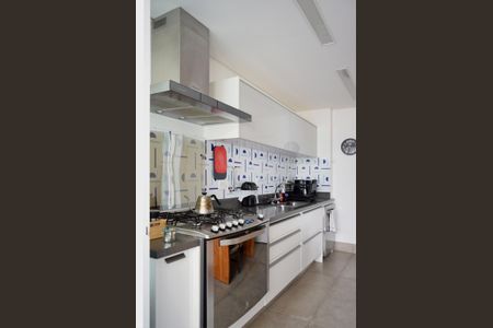 Apartamento para alugar com 116m², 2 quartos e 2 vagasCozinha