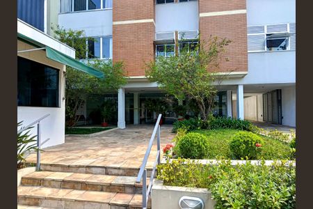 Apartamento para alugar com 116m², 2 quartos e 2 vagasEspaço frontal