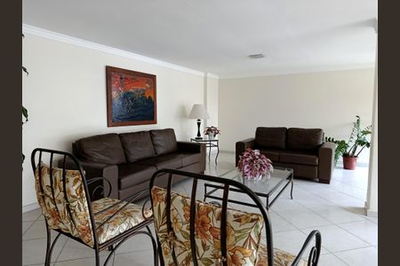 Apartamento para alugar com 116m², 2 quartos e 2 vagasHall social