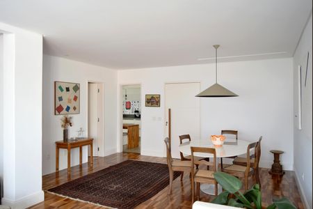 Apartamento para alugar com 116m², 2 quartos e 2 vagasSala