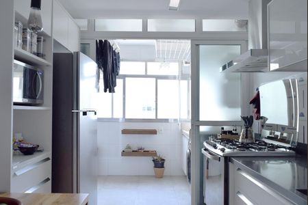 Apartamento para alugar com 116m², 2 quartos e 2 vagasCozinha