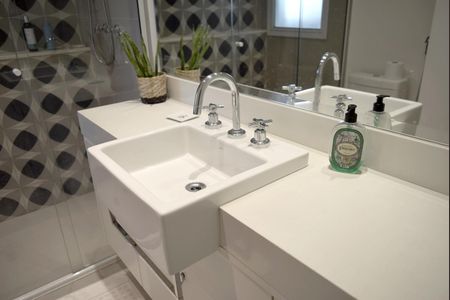 Apartamento para alugar com 116m², 2 quartos e 2 vagasBanheiro