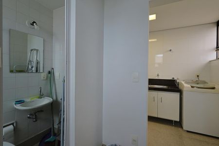 Área de serviço de apartamento para alugar com 3 quartos, 110m² em Lourdes, Belo Horizonte