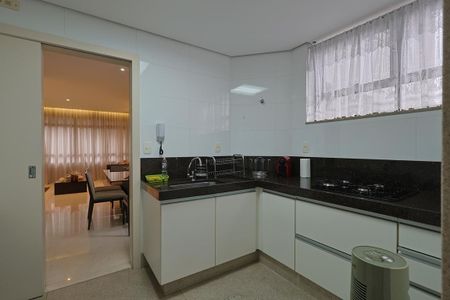 Apartamento para alugar com 110m², 3 quartos e 2 vagasCozinha