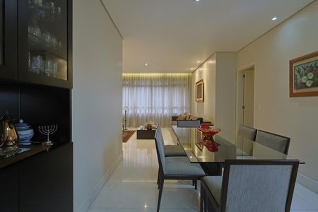 Apartamento para alugar com 110m², 3 quartos e 2 vagasSala