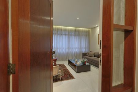 Sala de apartamento para alugar com 3 quartos, 110m² em Lourdes, Belo Horizonte