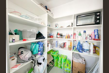 Apartamento para alugar com 80m², 2 quartos e sem vagaDespensa