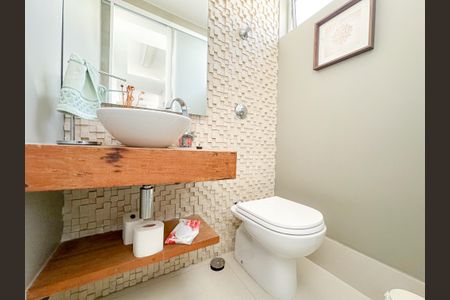 Apartamento para alugar com 80m², 2 quartos e sem vagaLavabo