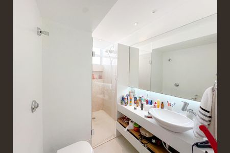 Apartamento para alugar com 80m², 2 quartos e sem vagaBanheiro Suíte