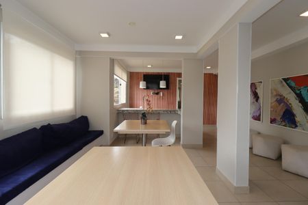 Apartamento para alugar com 35m², 2 quartos e sem vagaÁrea Comum - Salão de Festa