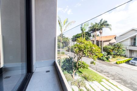 Casa de condomínio à venda com 465m², 4 quartos e 8 vagasSacada