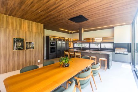 Casa de condomínio à venda com 465m², 4 quartos e 8 vagasCozinha