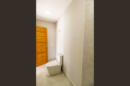 Casa de condomínio à venda com 465m², 4 quartos e 8 vagasBanheiro