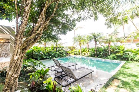 Casa de condomínio à venda com 465m², 4 quartos e 8 vagasPiscina