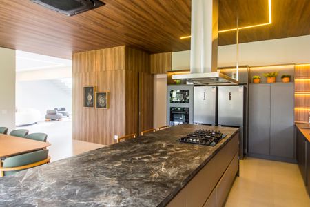 Casa de condomínio à venda com 465m², 4 quartos e 8 vagasCozinha